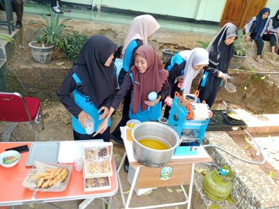 BAZAR HUT RI 80 - B